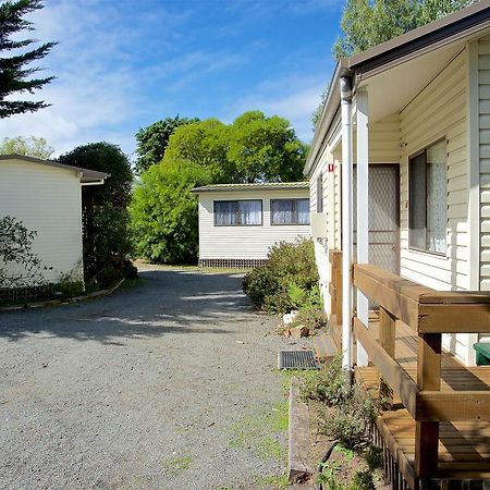 Triabunna Cabin & Caravan Park Esterno foto