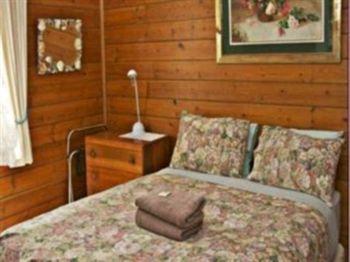 Triabunna Cabin & Caravan Park Esterno foto